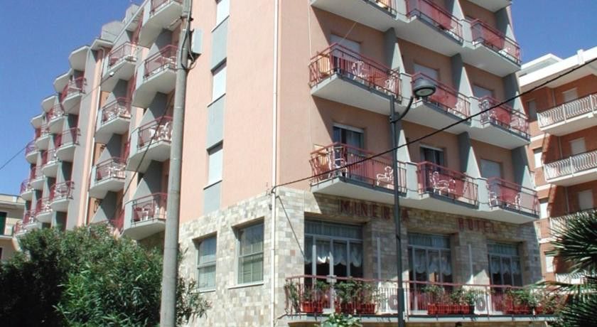 Hotel Minerva Pietra Ligure Exterior foto