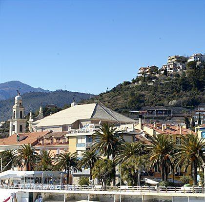 Hotel Minerva Pietra Ligure Exterior foto