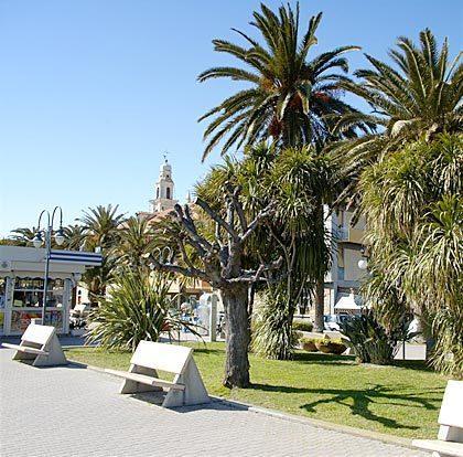Hotel Minerva Pietra Ligure Exterior foto